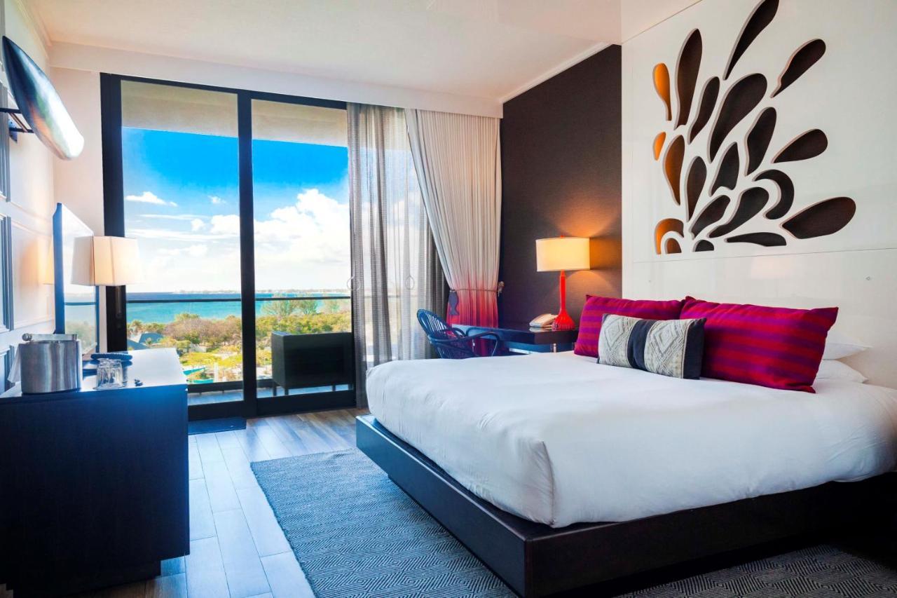 Kimpton Seafire Resort + Spa By Ihg West Bay Exteriér fotografie